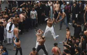 Pakistan: Dịch COVID-19 có nguy cơ bùng phát mạnh trước cuộc diễu hành của hàng ngàn tín đồ Hồi giáo