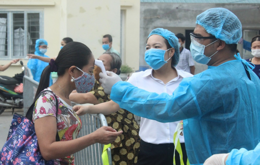Tạm đình chỉ công tác Phó giám đốc Sở Y tế Vĩnh Phúc