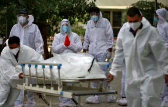 Ấn Độ lại ghi nhận kỷ lục mới gần 4.200 người chết vì COVID-19 trong 24 giờ