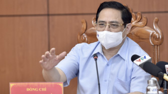 Thủ tướng họp với 6 tỉnh biên giới Tây Nam: "Phải xem như nhà mình đã có dịch"