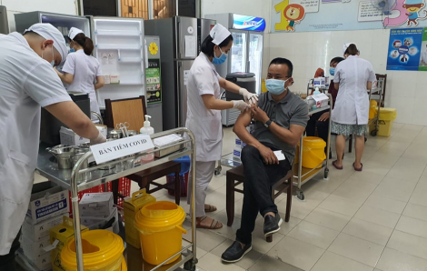 Một nhân viên Bệnh viện Đà Nẵng sốc phản vệ sau tiêm vắc-xin COVID-19