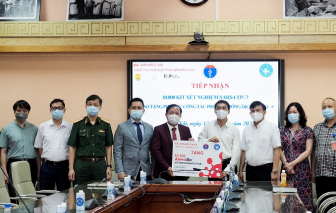Bộ Y tế tiếp nhận 10.000 bộ kit xét nghiệm COVID-19