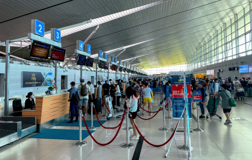 Nhiều hãng bay ngưng vận chuyển khách từ Hà Nội đi Phú Quốc, Rạch Giá