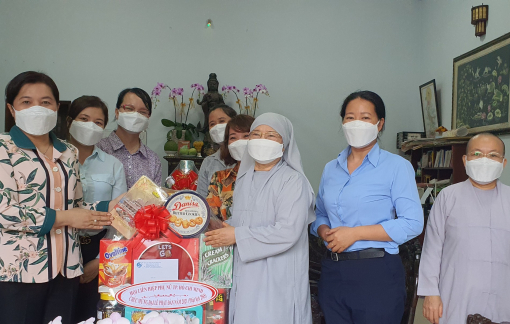 Hội LHPN TPHCM thăm cơ sở tôn giáo nhân dịp lễ Phật Đản 2021 tại huyện Nhà Bè