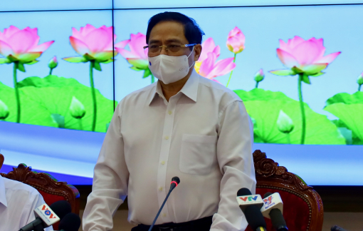Thủ tướng: Cái gì TPHCM làm tốt hơn, Chính phủ sẽ giao làm