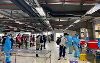 Bắc Giang: Chi phí xét nghiệm COVID-19 tại KCN Vân Trung do doanh nghiệp trả