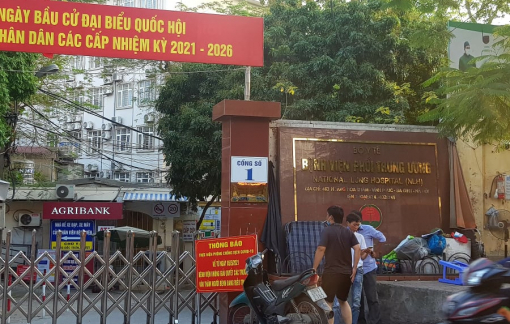 Bệnh viện Phổi Trung ương ghi nhận ca dương tính thứ 3 là nhân viên kỹ thuật