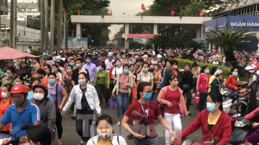 TPHCM: Không khai báo y tế sẽ không cho vào khu công nghiệp làm việc
