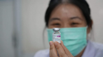 Bộ Y tế tiếp nhận 160 tỷ đồng và 4 triệu liều vắc-xin