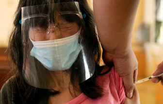 Philippines điều tra việc bán vắc-xin COVID-19 bất hợp pháp