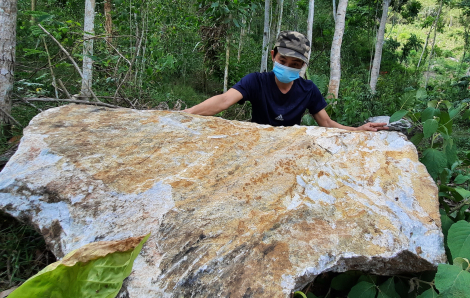 Nổ mìn khai thác đá, dân hoang mang