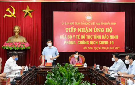 Bộ trưởng Bộ y tế kêu gọi cả nước hỗ trợ Bắc Giang và Bắc Ninh chống dịch
