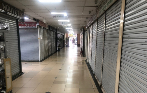 Tiểu thương An Đông Plaza đồng loạt đóng ki-ốt, nghỉ bán