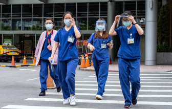 Đài Loan gấp rút truy tìm 300 người mắc COVID-19 mất tích