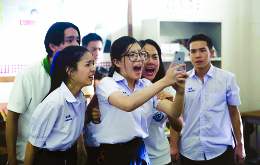 "Girl From Nowhere" và thế giới học đường đen tối
