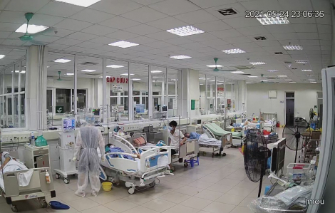 50 bệnh nhân COVID-19 tại Bệnh viện Bệnh nhiệt đới Trung ương khỏi bệnh