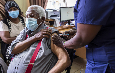Châu Phi cần ít nhất 20 triệu liều vắc-xin COVID-19 trong 6 tuần tới