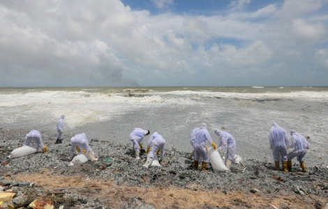 Sri Lanka đối mặt thảm họa môi trường biển tồi tệ nhất lịch sử