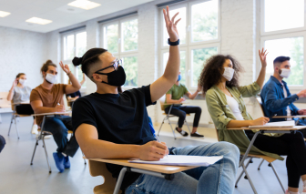 Các trường đại học Mỹ xin Tổng thống Biden “cứu” dòng sinh viên quốc tế