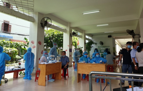 Quận Tân Bình: 2 cử tri nghi nhiễm COVID-19, 2.029 người phải xét nghiệm khẩn cấp