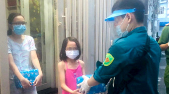 Ánh sáng yêu thương giữa vùng dịch “lặng im”