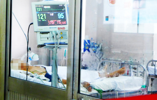 Được chạy ECMO kịp thời, sức khỏe nam sinh 22 tuổi ở Long An đã ổn định
