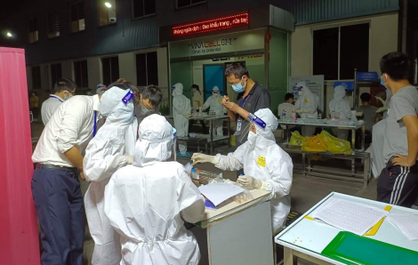 Bắc Giang đưa hàng ngàn công nhân khỏi “điểm nóng” Núi Hiểu