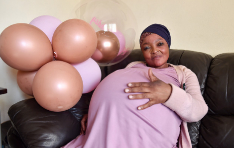 Người phụ nữ Nam Phi gây sốc với ca sinh 10