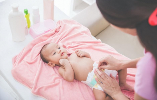 Bí quyết để bé yêu luôn thoải mái khi đóng bỉm trong mùa hè