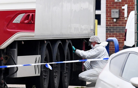 Ý bắt giữ một nghi phạm liên quan đến vụ 39 người Việt tử vong trong xe tải tại Anh