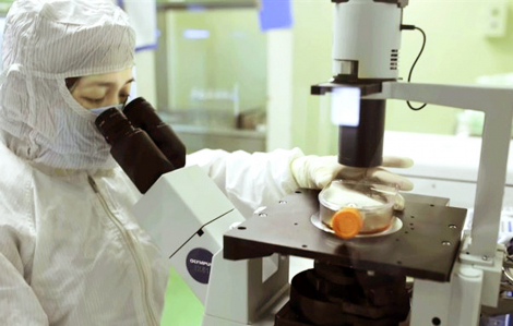 Việt Nam sẽ sớm được chuyển giao công nghệ sản xuất vắc xin COVID-19
