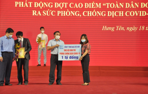 Nestlé Việt Nam ủng hộ Quỹ vắc-xin phòng chống COVID-19