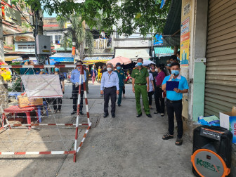 Dỡ phong tỏa hẻm 854 đường Thống Nhất, phường 15, quận Gò Vấp