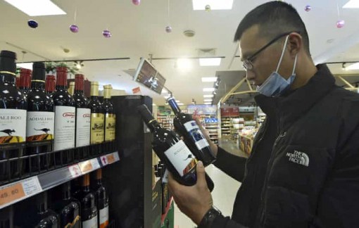 Úc kiện Trung Quốc lên WTO vì áp thuế chống bán phá giá mặt hàng rượu vang