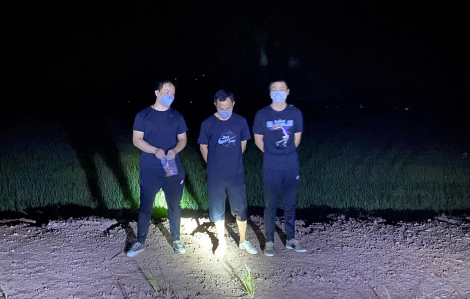 An Giang bắt 3 người Trung Quốc chuẩn bị xuất cảnh trái phép sang Campuchia