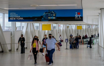 COVID-19 đã dịu, Mỹ vẫn chưa cùng EU mở cửa biên giới