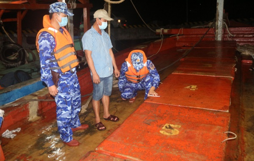 Phát hiện phương tiện chở trên 50.000 lít dầu không rõ nguồn gốc ở miền Tây