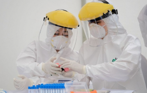 Đã có 4 ca dương tính SARS-CoV-2 liên quan tới quán cắt tóc ở Hưng Yên