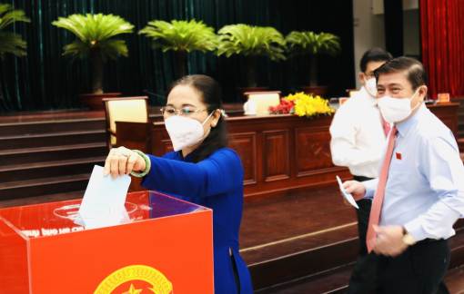 Bà Nguyễn Thị Lệ tái đắc cử Chủ tịch HĐND TPHCM