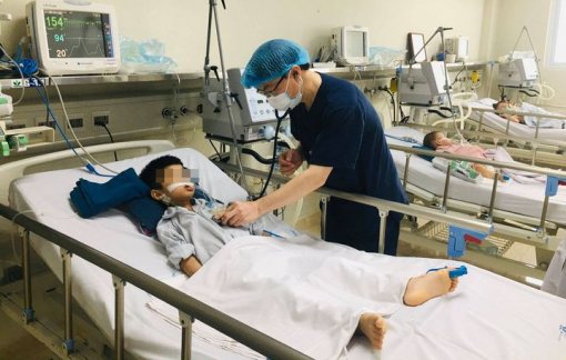 Viêm não Nhật Bản "vào mùa", trẻ liệt tứ chi, nguy kịch...
