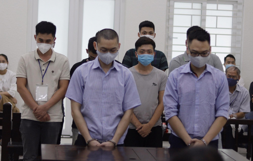 Bắt người trái pháp luật, 3 cựu công an cùng nhóm bạn lãnh án tù