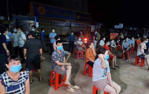 Thêm 1 trường hợp nghi nhiễm COVID-19 là em trai của tiểu thương liên quan đến chợ Bình Điền
