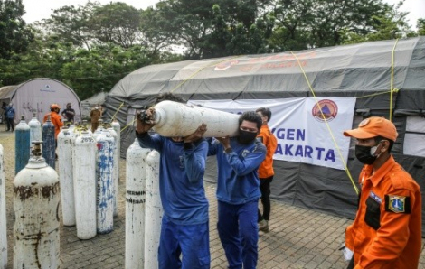 Indonesia báo động khẩn cấp vì thiếu hụt oxy, biến thể Delta tàn phá toàn cầu