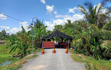 Trà Vinh tạm đình chỉ công tác hàng loạt lãnh đạo cơ sở y tế vì lơ là phòng chống dịch