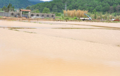 Lâm Đồng: Giải cứu 6 người bị nước lũ cô lập