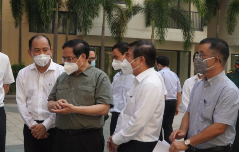 Thủ tướng Phạm Minh Chính kiểm tra các bệnh viện dã chiến tại TPHCM