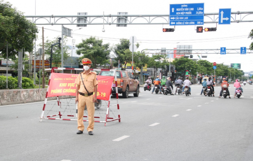 TPHCM dỡ bỏ hơn 300 chốt kiểm dịch, chuyển sang xử lý lưu động