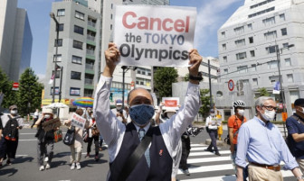 Phản đối Olympic, người Nhật nói Chủ tịch IOC đến thăm Hiroshima là "sự sỉ nhục"