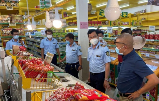 Công bố số điện thoại nóng ở 23 tỉnh, thành để dân phản ánh gian lận giá trong mùa dịch