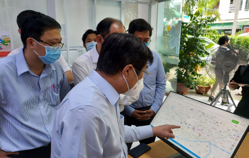 Chủ tịch UBND TPHCM Nguyễn Thành Phong thị sát Trung tâm Cấp cứu 115